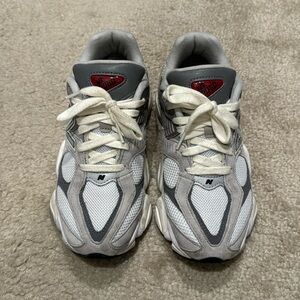 New Balance 9060 gently used size 5.5 US women